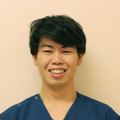 獣医師　金子　哲也