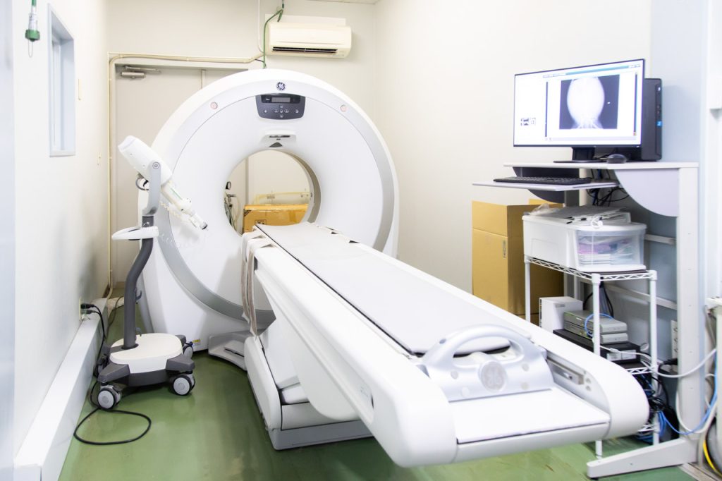 レントゲン/CT装置完備